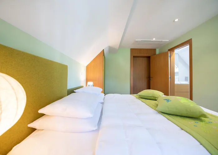 Skrabceva Domacija Gasthof Ribnica