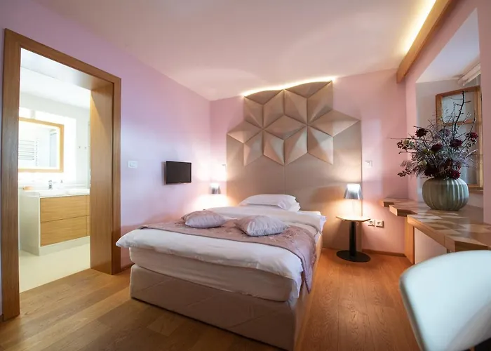 Skrabceva Domacija Maison d'hôtes Ribnica